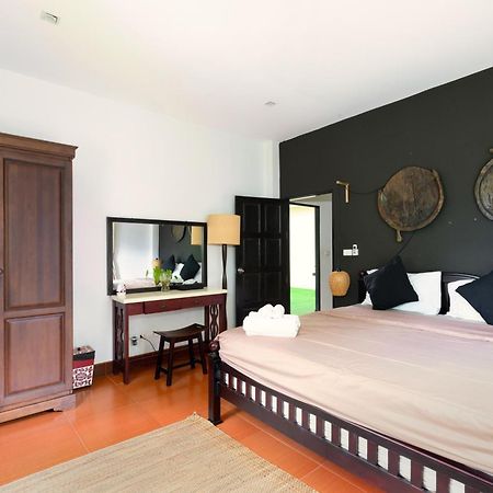 Beachfront Pool Villa Камала Бийч Екстериор снимка