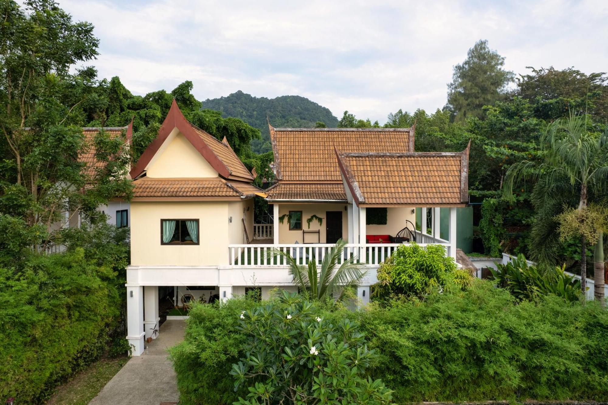 Beachfront Pool Villa Камала Бийч Екстериор снимка